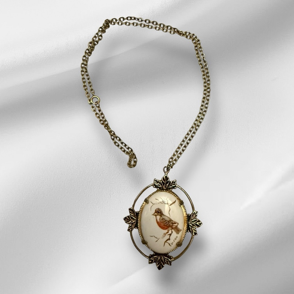 Vintage Hand Painted Bird Pendant Costume Necklace